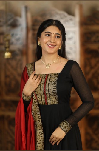 Black Vichitra Silk Suit with Jacquard Lace and Dupatta